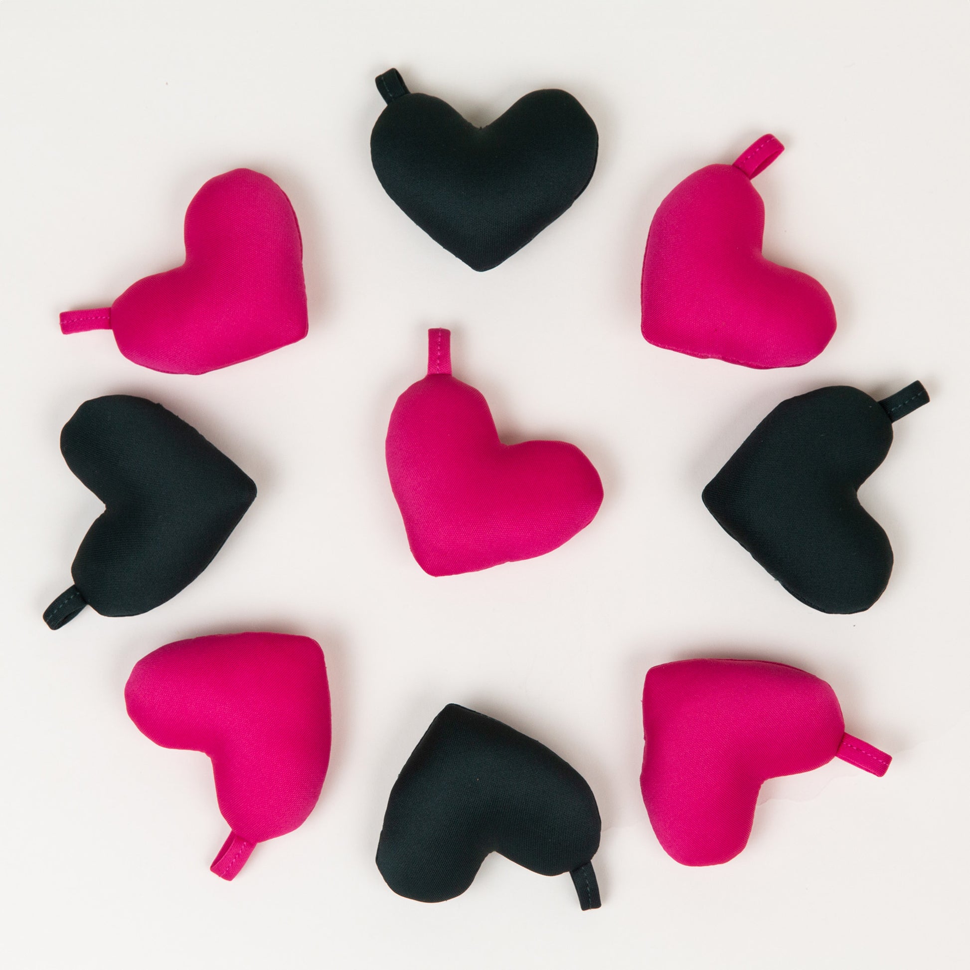PLUSH PULL Bag Charm - Heart-Laitdesign